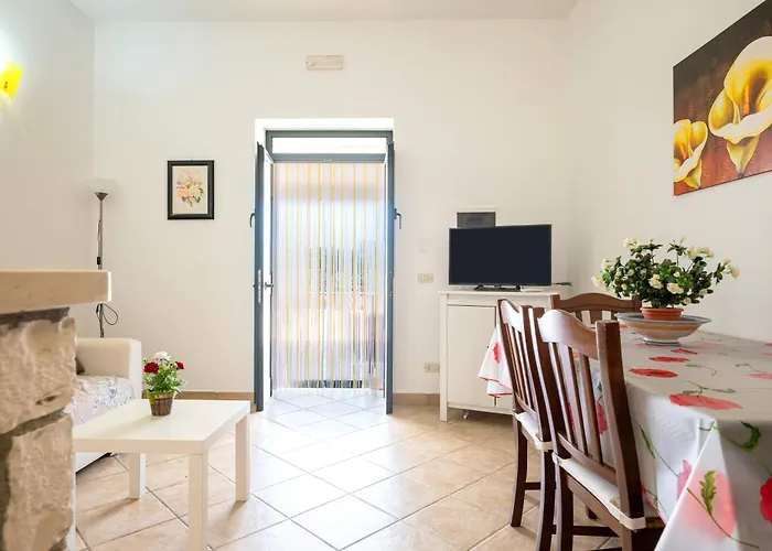 度假居 Caserurali, Nature And Pool *